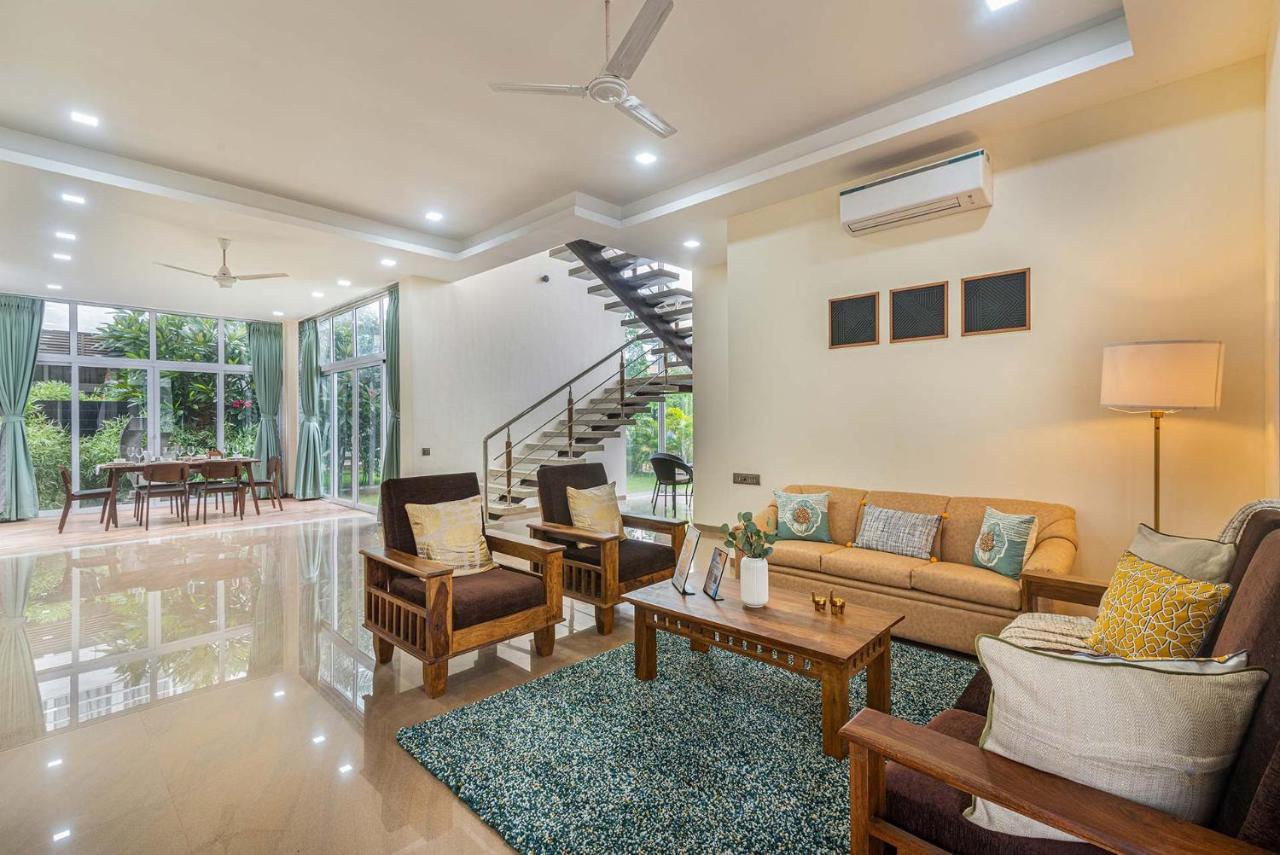 Sierra Skies By Stayvista - A Mountain-View Villa Featuring A Rooftop Swimming Pool, Jacuzzi, Turf, And A Gym For An Elevated Stay Lonavala Dış mekan fotoğraf