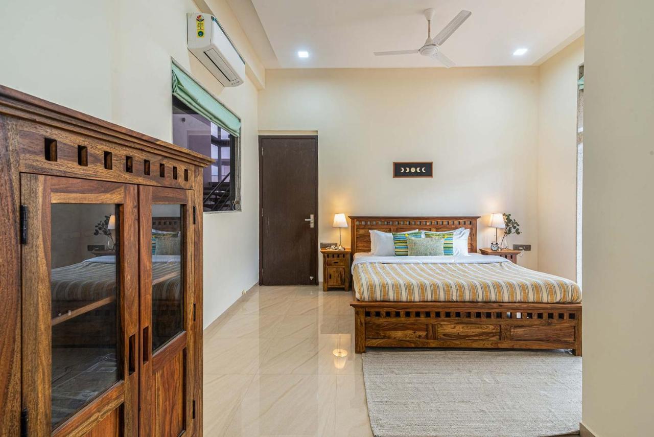 Sierra Skies By Stayvista - A Mountain-View Villa Featuring A Rooftop Swimming Pool, Jacuzzi, Turf, And A Gym For An Elevated Stay Lonavala Dış mekan fotoğraf